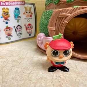 Disney doorable series 8